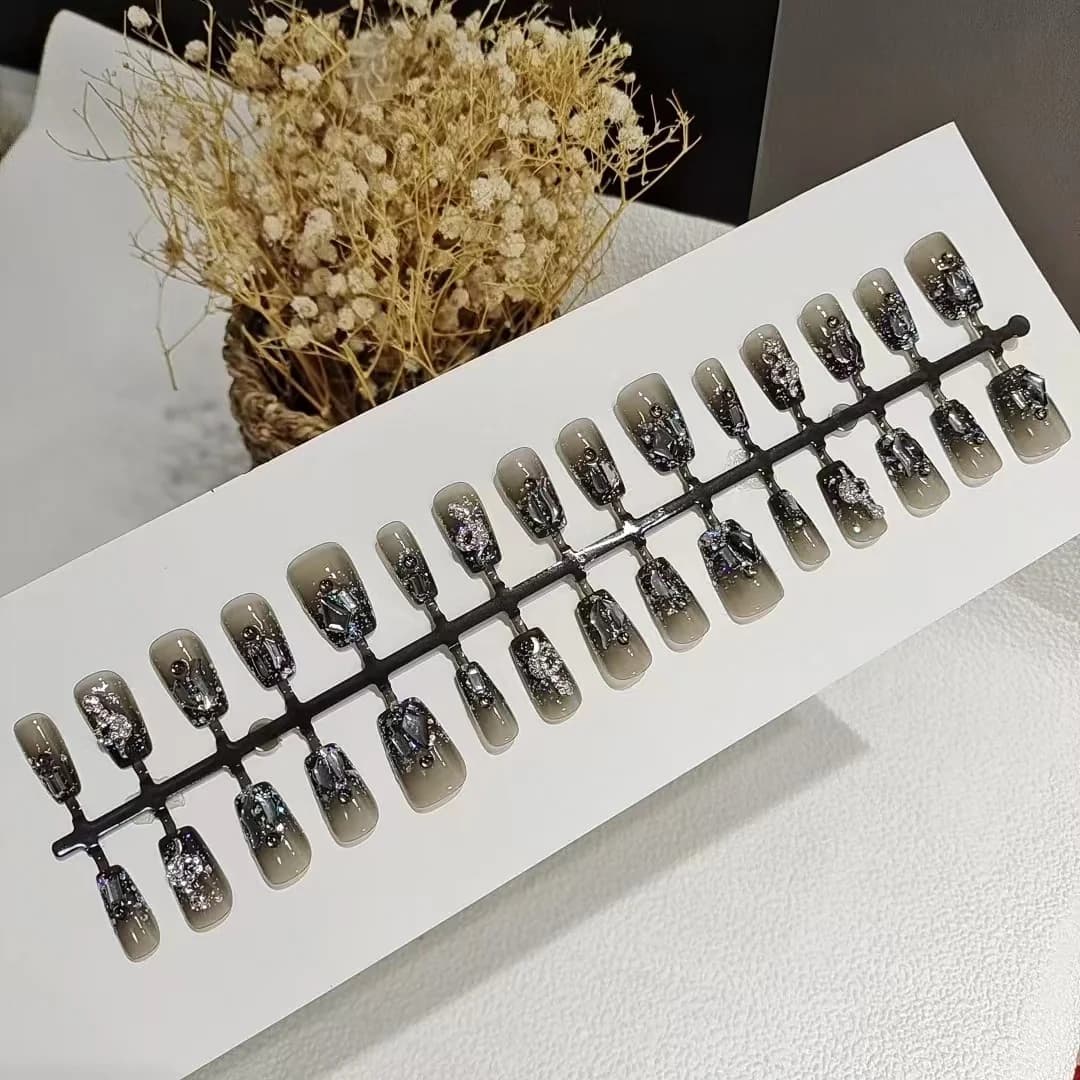 Накладные ногти черная змея с блестками, короткие квадратные, 30 шт.